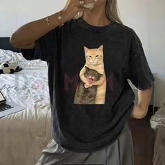 "Cat Quarrel Moment" Funny T-Shirt - Retro Feline Standoff Vintage Graphic Tee