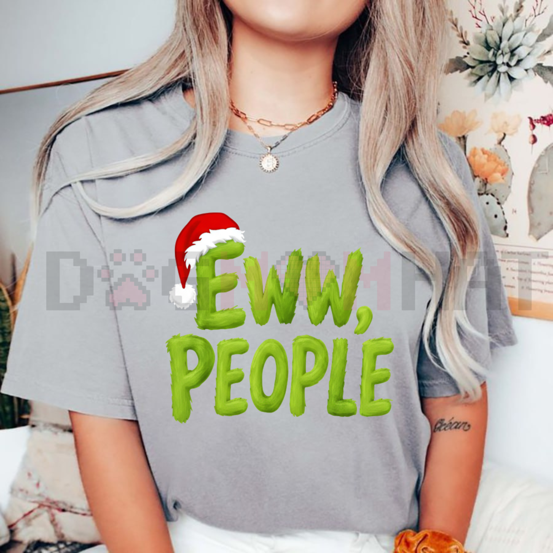 "Eww People" Christmas T-Shirt – Santa Hat Grinch Inspired Anti-Social Holiday Design