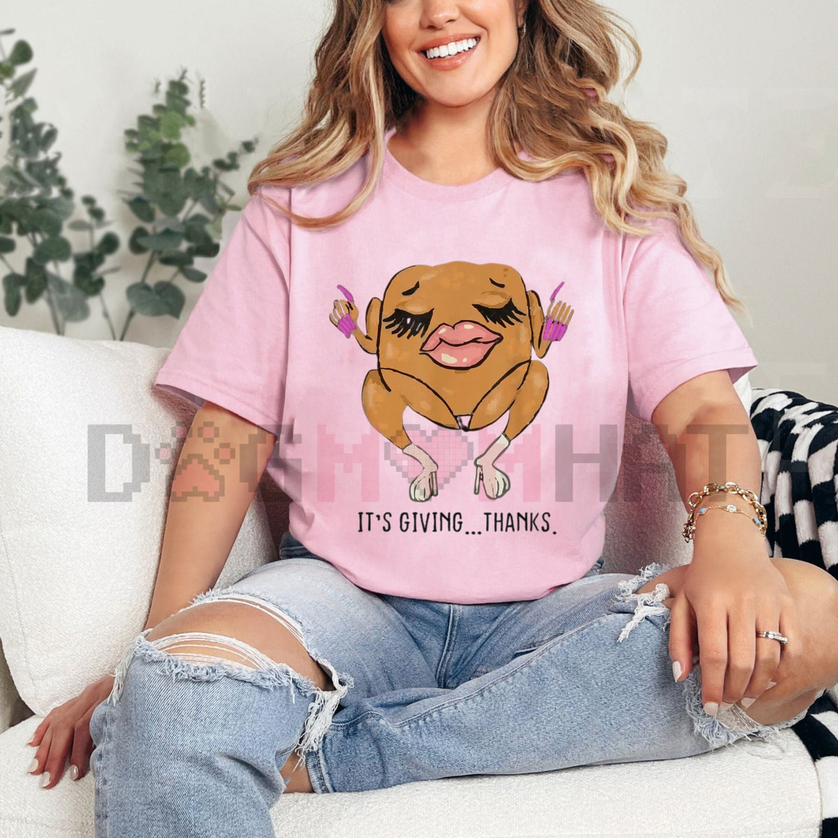 "It's Giving Thanks" Thanksgiving Vibe Check T-Shirt – Viral Slang Modern Internet Humor Tee